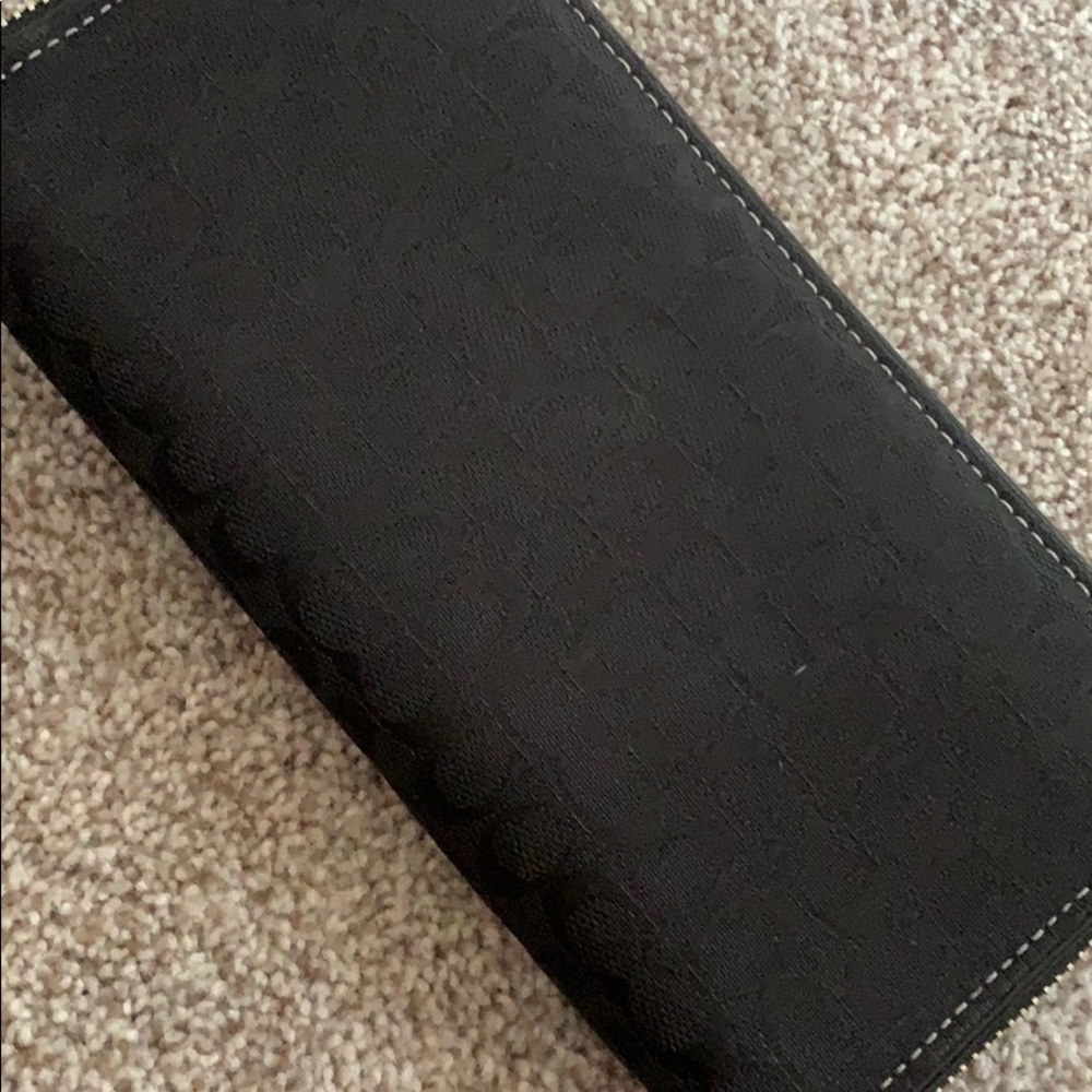 Coach wallet - Picture 2 of 4